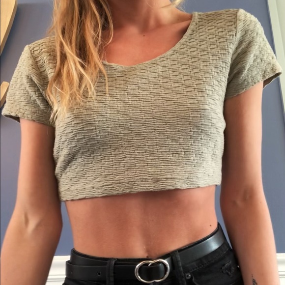 Green crop top - Picture 2 of 2